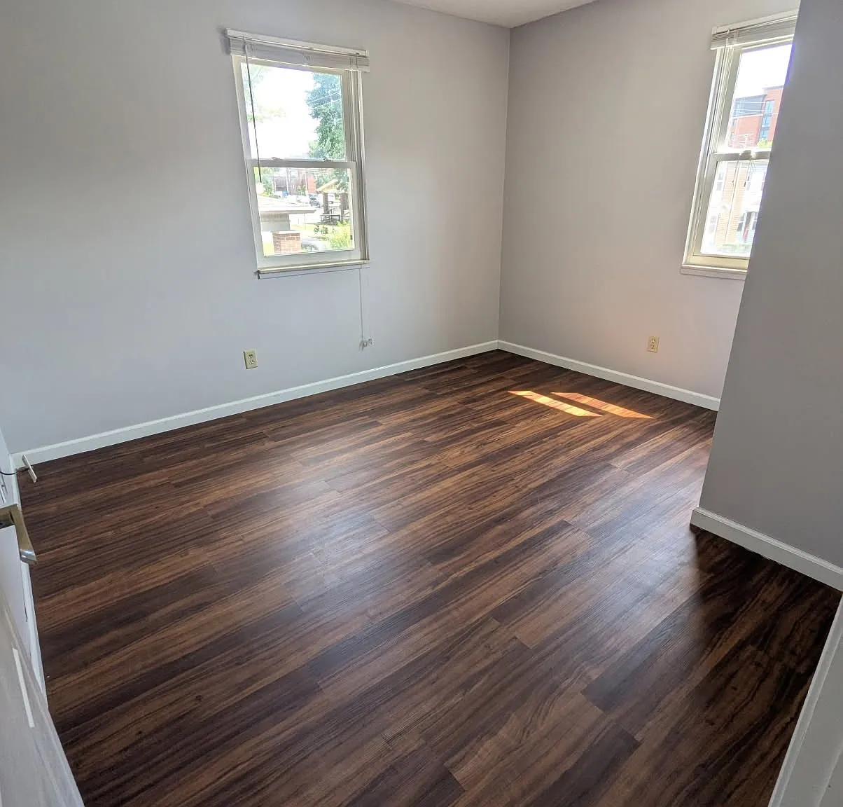 4 bed, 1175 sqft, $2,860 — Photo 4