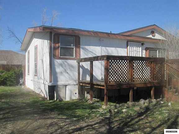 2nd image of 1075 Pueblo St