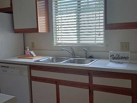 2nd image of 728 W San Antonio St #728108A