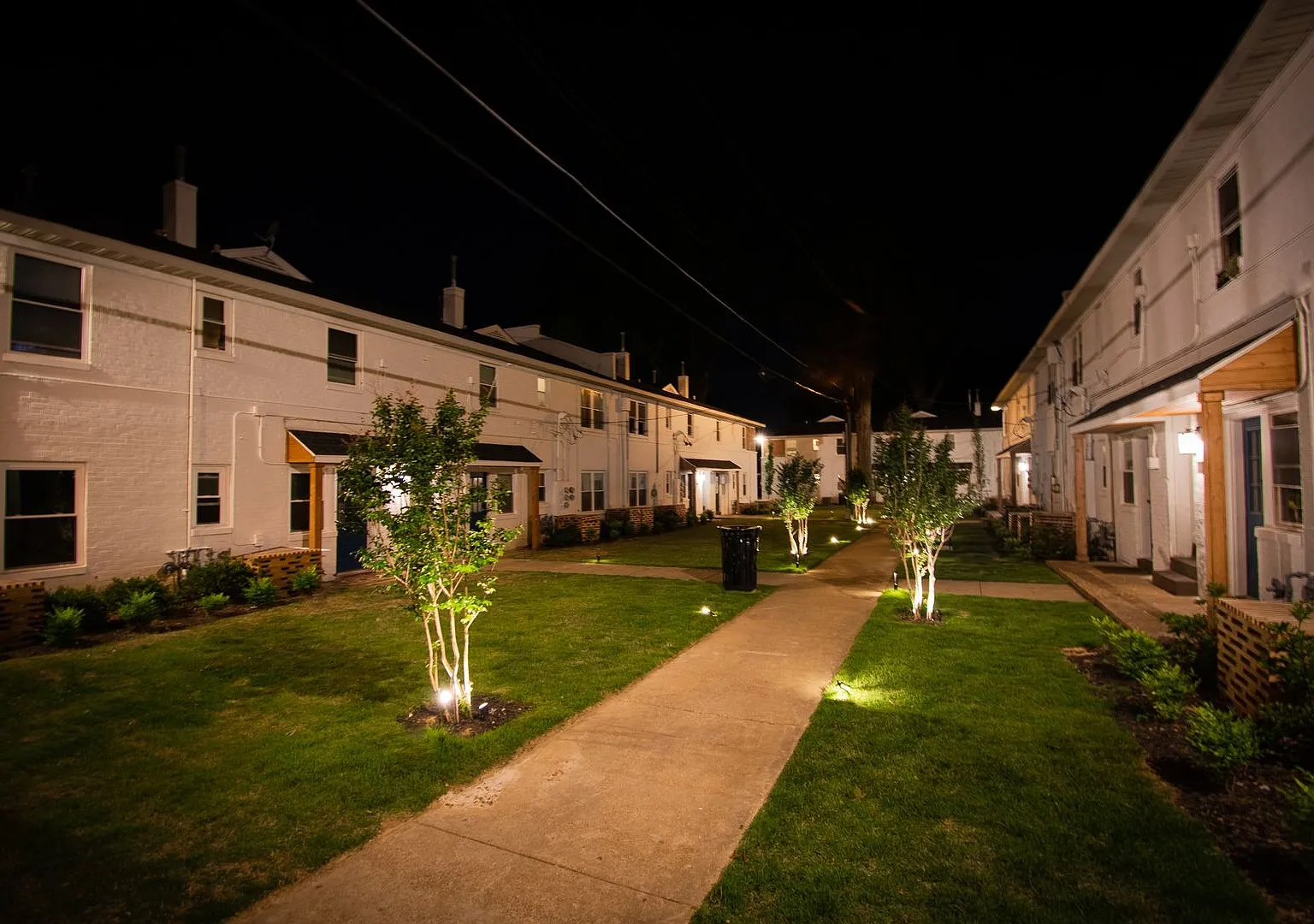 Hollywood Square — Photo 4