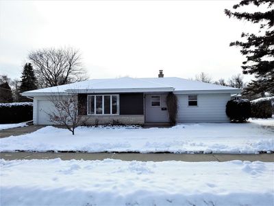 2101 Lexington Dr, Manitowoc, WI, 54220