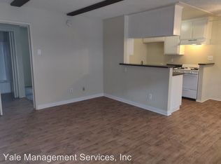 21821 Saticoy St APT 3, Canoga Park, CA 91304