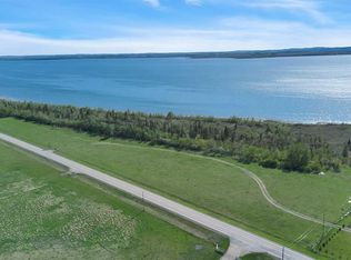 282 Range Rd, Gull Lake, AB T4L 2N3
