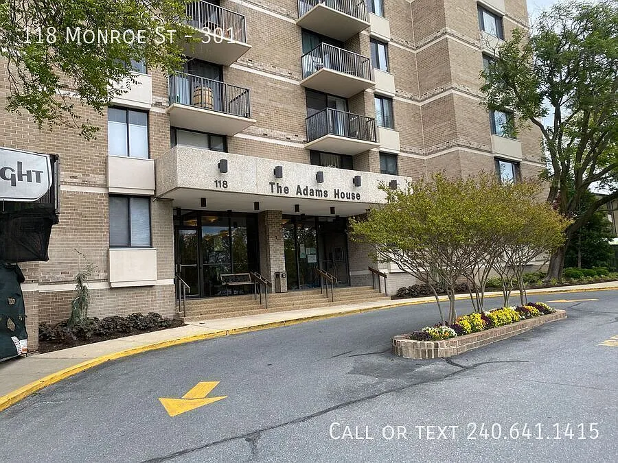 118 Monroe St #301
