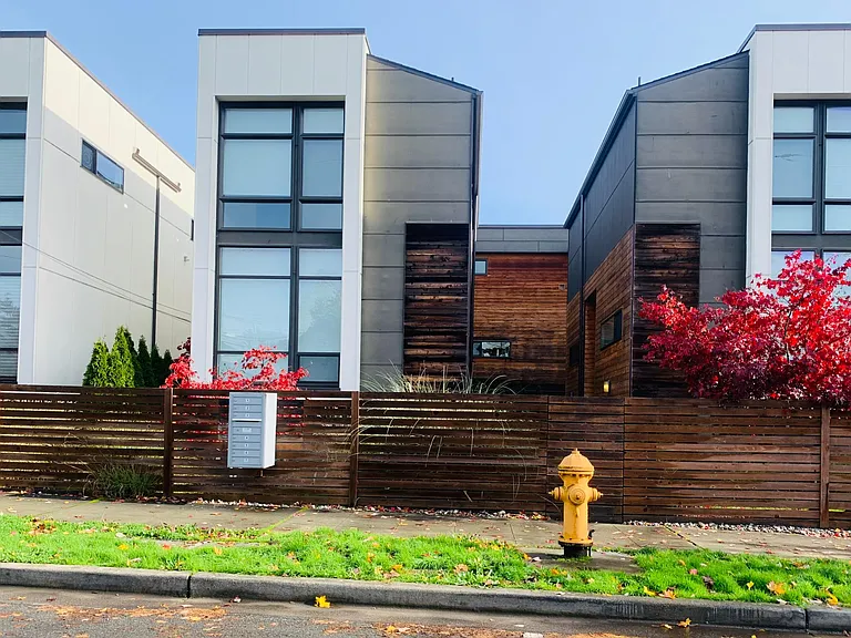 3644 36th Ave S #B — Photo 1