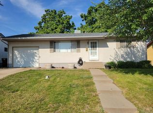 31 Chestnut Dr, Pueblo, CO 81005