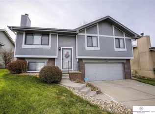 7963 Vernon Ave, Omaha, NE 68134