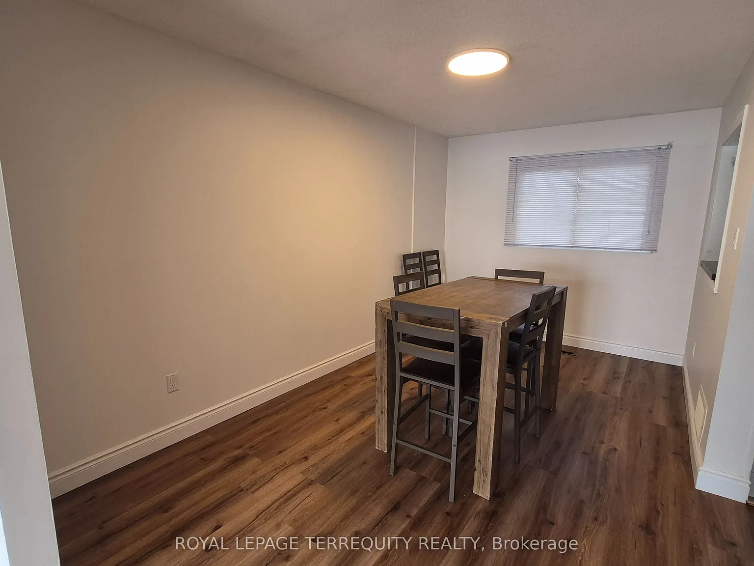 3 bed, $3,000 — Photo 4