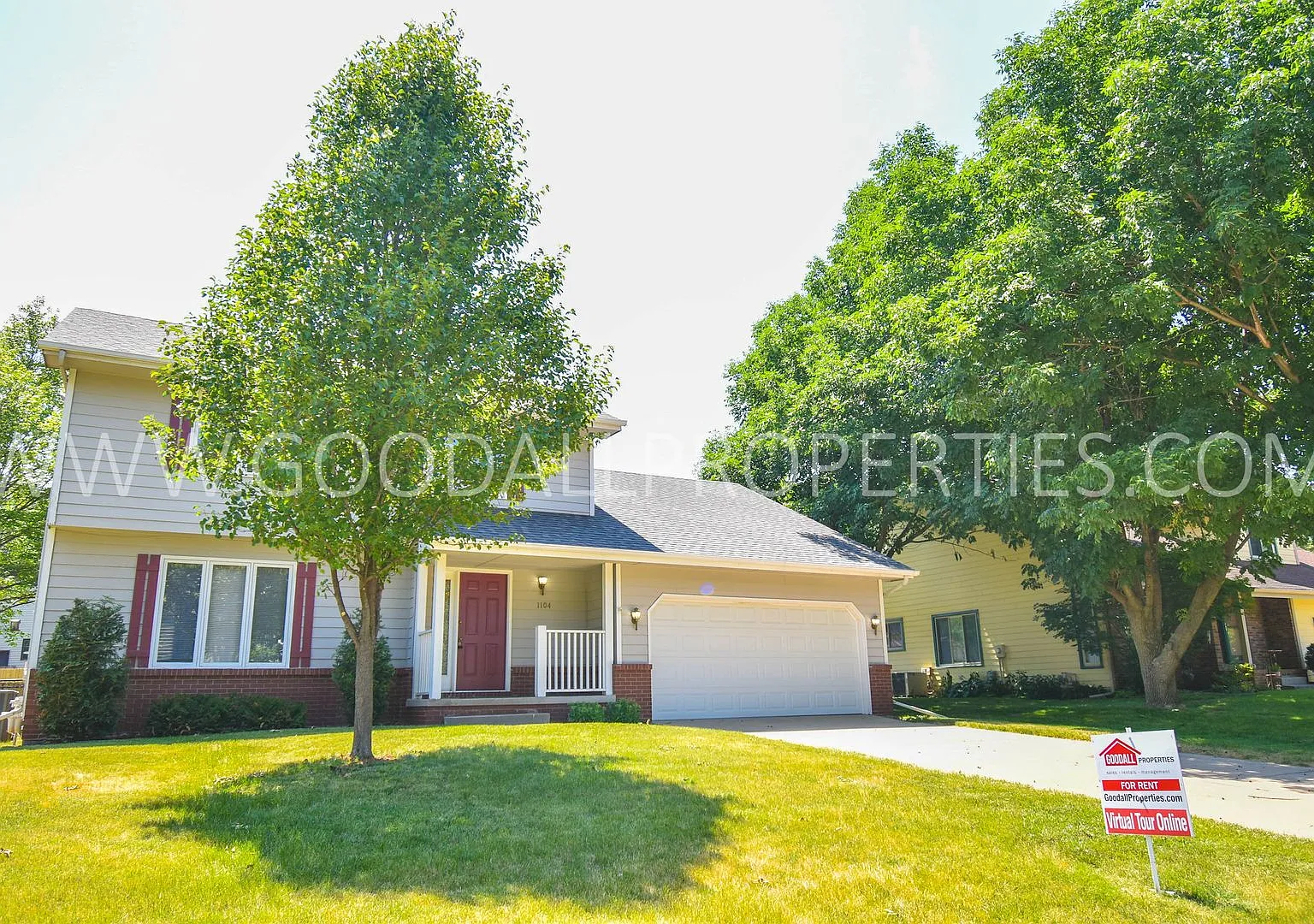 Charming 3 Bedroom in West Des Moines Home for Rent — Photo 1