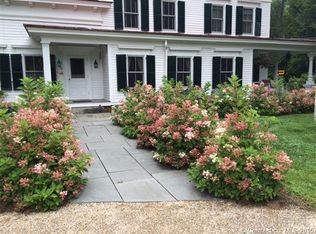 15 White Hollow Rd, Lakeville, CT 06039