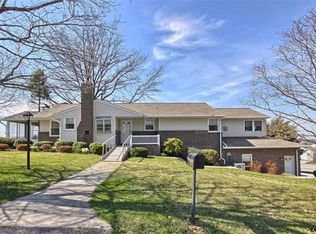 395 Randolph Dr, York, PA 17403