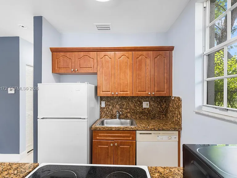 536 NE 62nd St #1 — Photo 8