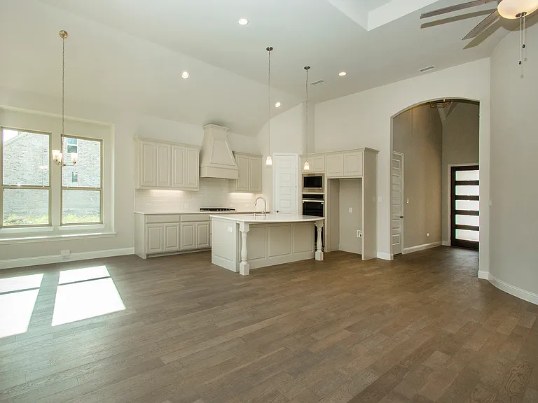 2223 Clairmount Dr — Photo 27