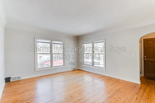 3714 Kipling Ave S Photo 1