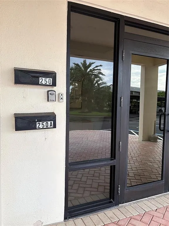 2 bed, 2.0 bath, 1180 sqft, $3,200 — Photo 3