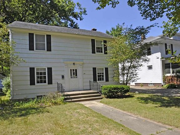3rd image of 1857 N Adams St