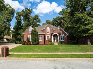312 NW Lasalle Dr, Bentonville, AR 72712