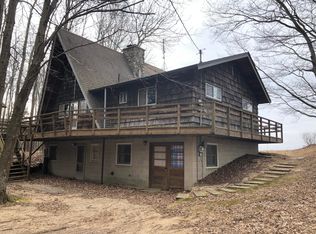 4712 W Fox Farm Rd, Manistee, MI 49660