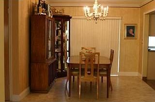 2nd image of 548 S Crescent Dr