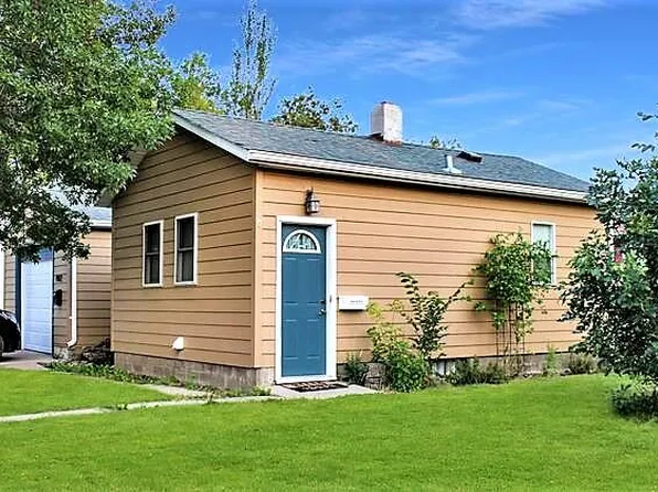 902 8th Ave SE, Aberdeen, SD 57401