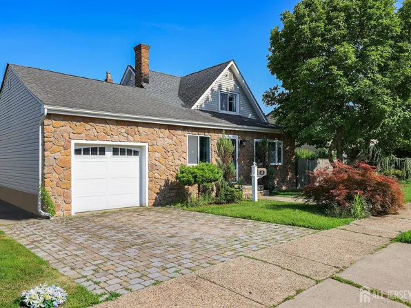 50 Chestnut St, Avenel, NJ 07001