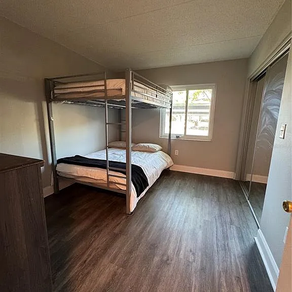 109 Pine Ct — Photo 33