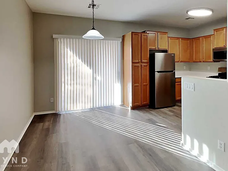 15219 W Shaw Butte Dr — Photo 4