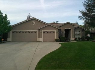 10906 Dressage Dr, Bakersfield, CA 93312