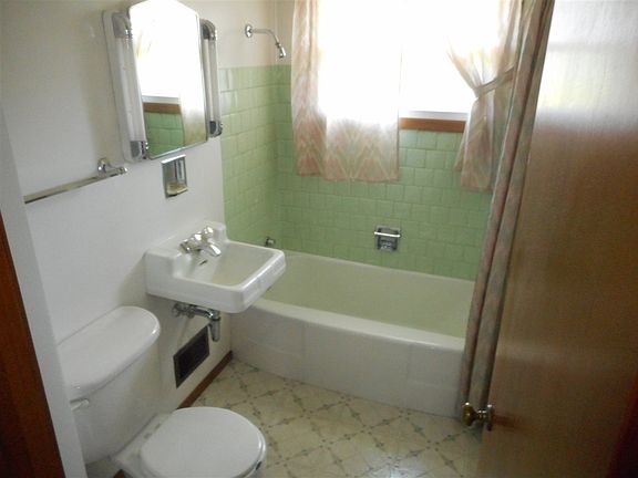 5th image of 5304 Floral Pl