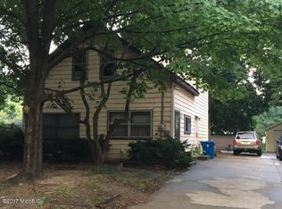 5129 Carson Ave SW, Wyoming, MI 49548