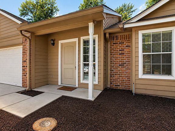 4th image of 38 Dusky Meadow Pl
