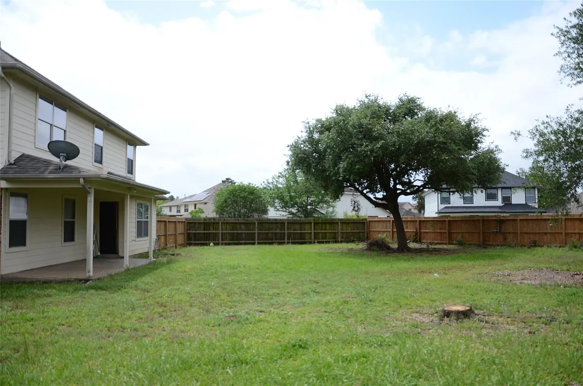 Building Photo - 2507 Pembroke Spgs