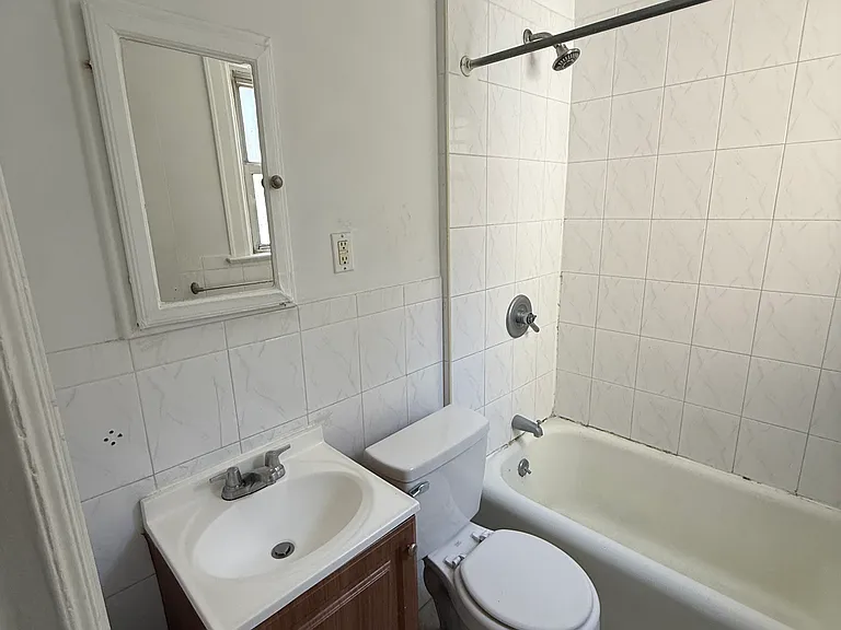 516 Anderson Ave #2 — Photo 19
