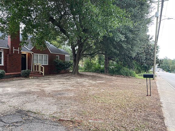 3rd image of 3000 Vaucluse Rd