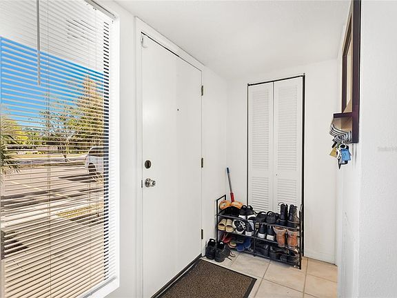 4th image of 4001 Beneva Rd APT 305