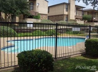 407 Crest Line Dr, Arlington, TX 76012