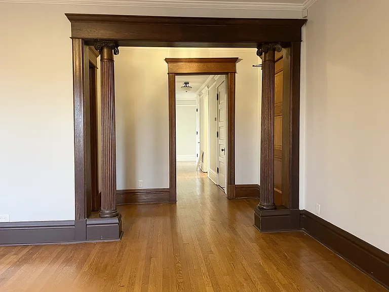 St. Albans Apartments — Photo 20