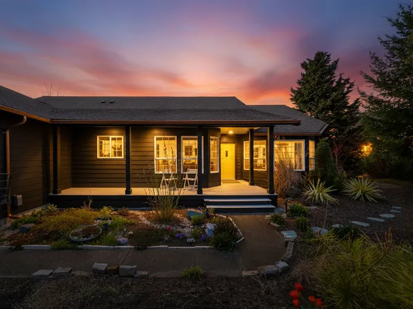 1802 Fairview Ct, Lynden, WA 98264