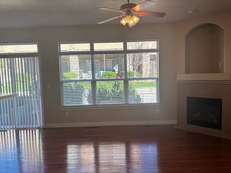 5823 New Crossings Point — Photo 20