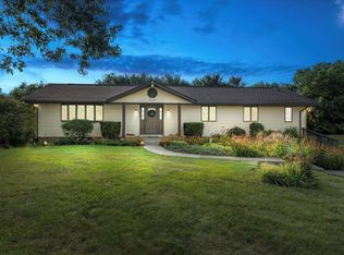 2285 Hill Trail Rd, Bremen, IN 46506