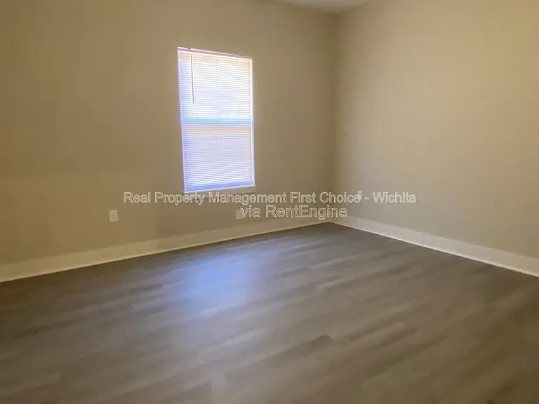 4610 S Kessler Cir — Photo 16