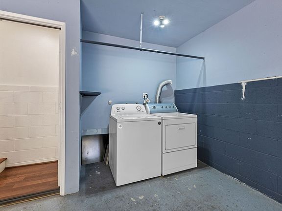 4th image of 111 S Sierra Madre Blvd Unit 1