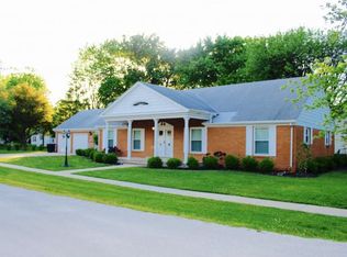 210 N York St, Martinsville, IL 62442