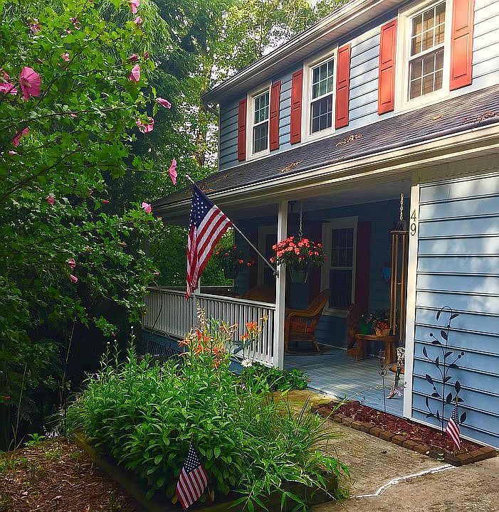 2nd image of 49 Foxberry Dr