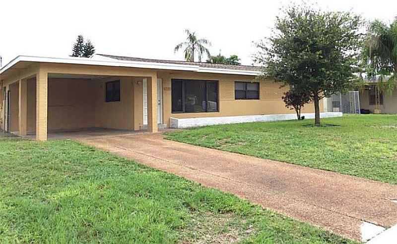 1st image of 1020 Park Dr