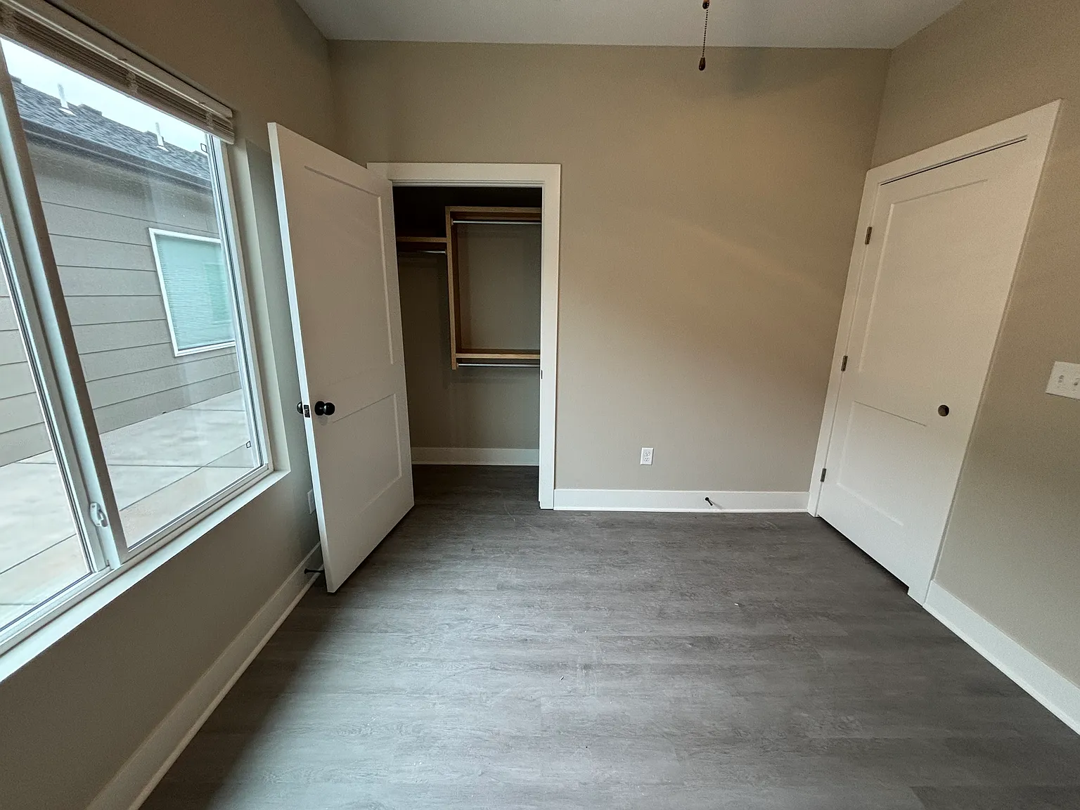 3 bed, 1200 sqft, $1,425 — Photo 2
