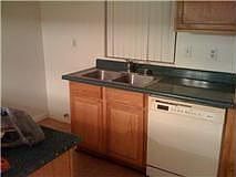4th image of 615 S College Ave