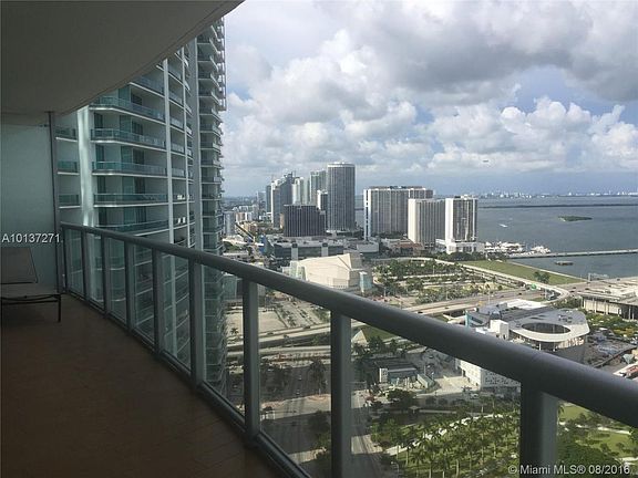 3rd image of 888 Biscayne Blvd APT 3509