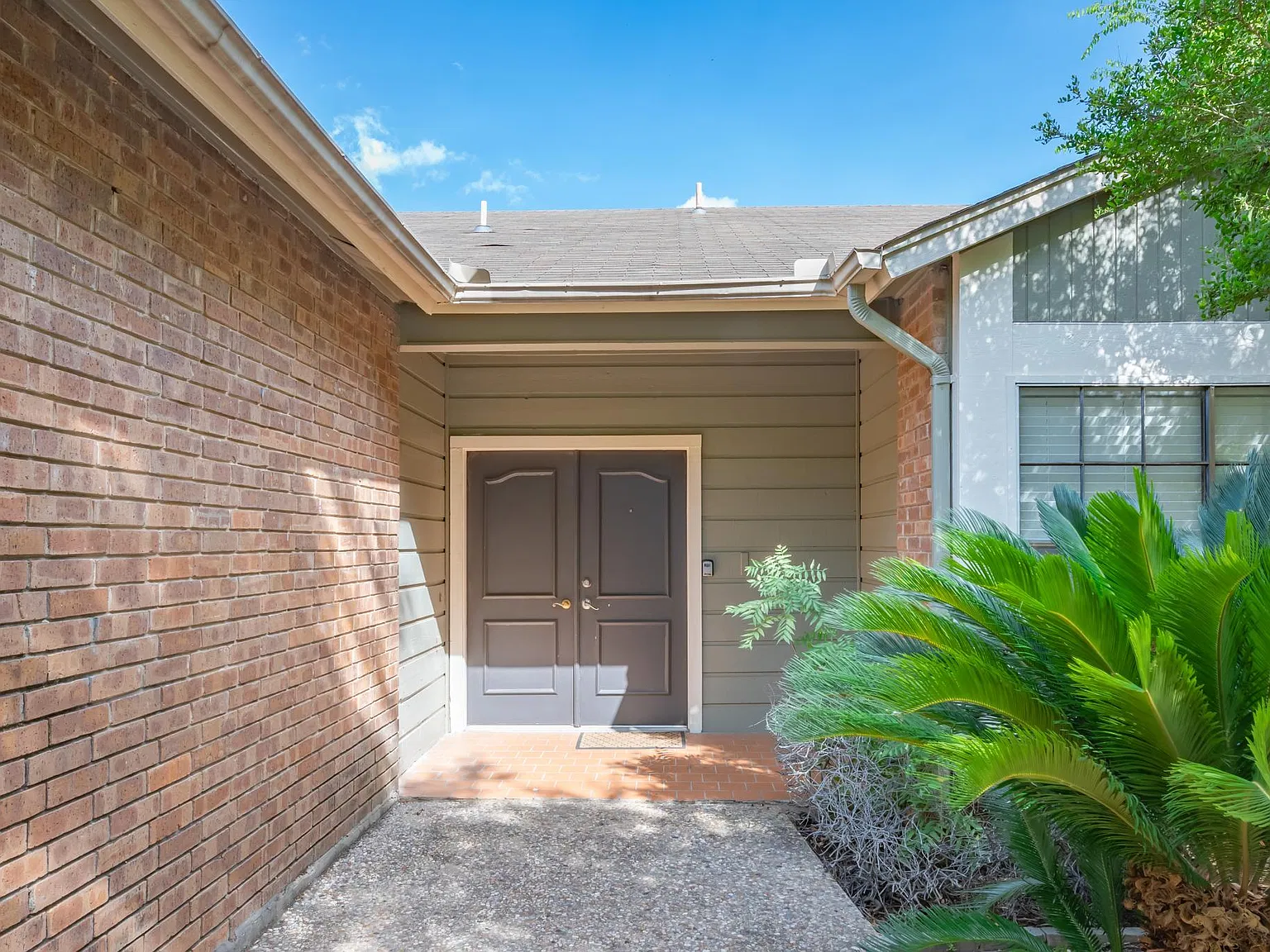 13430 Coram Peak Street — Photo 2
