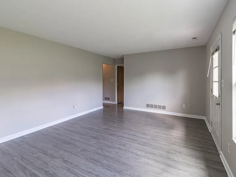 212 Rosemarie Dr #5 — Photo 6